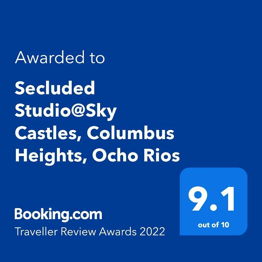 Secluded Studio@Sky Castles, Columbus Heights, Ocho Rios Apartment